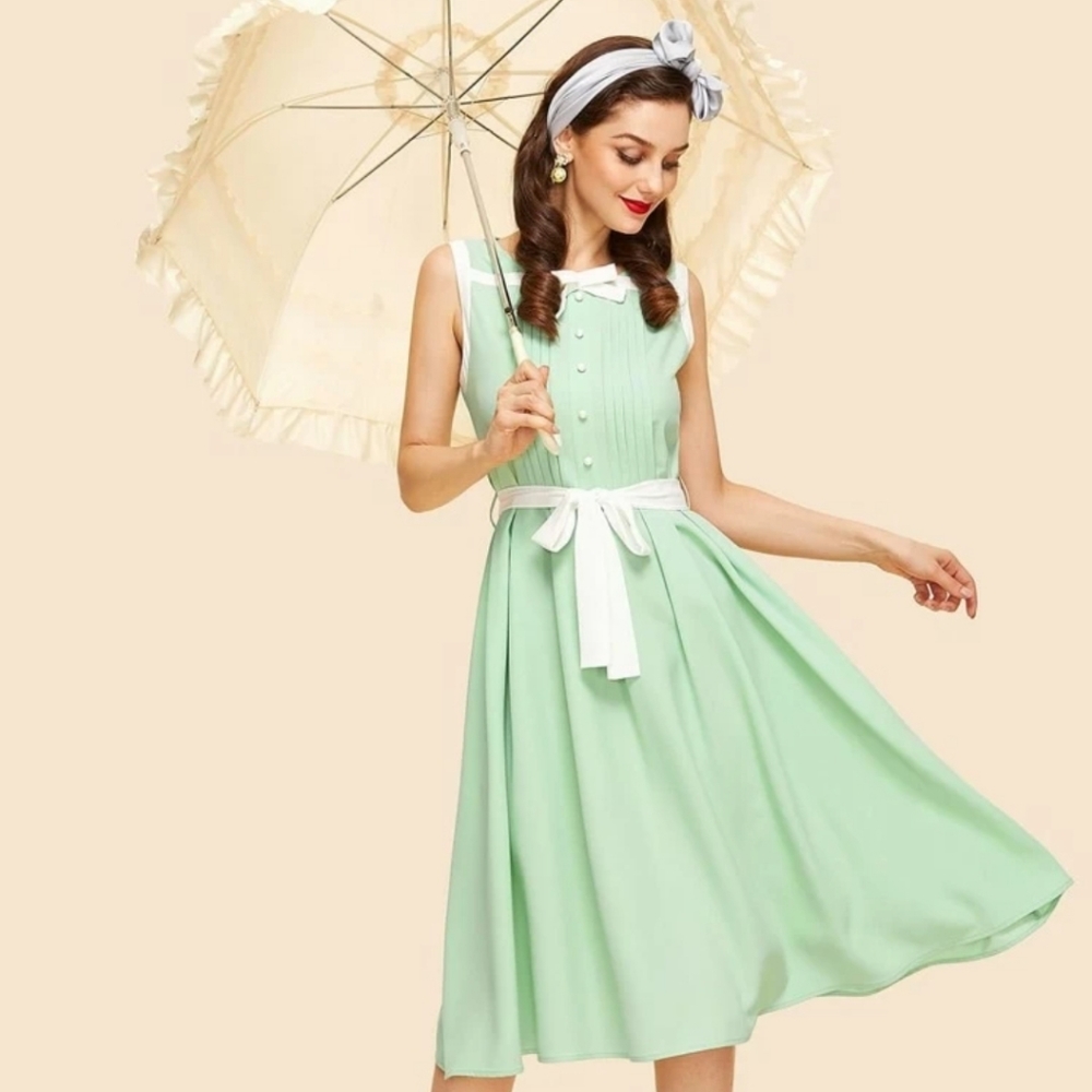 SHEIN Half Placket Fold Pleat Dress With Contrast